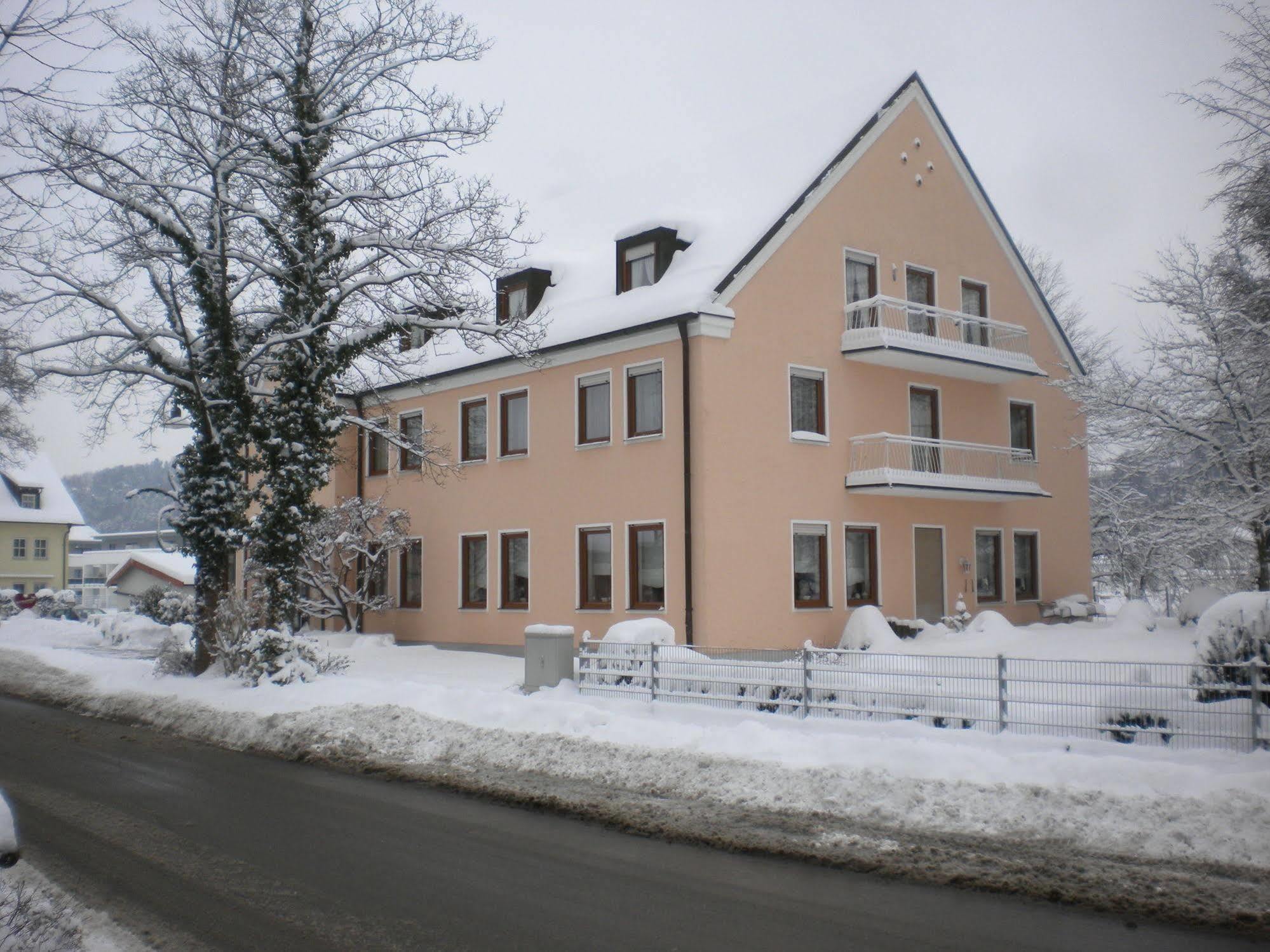 Hotel Garni Illertal アルテンシュタット エクステリア 写真