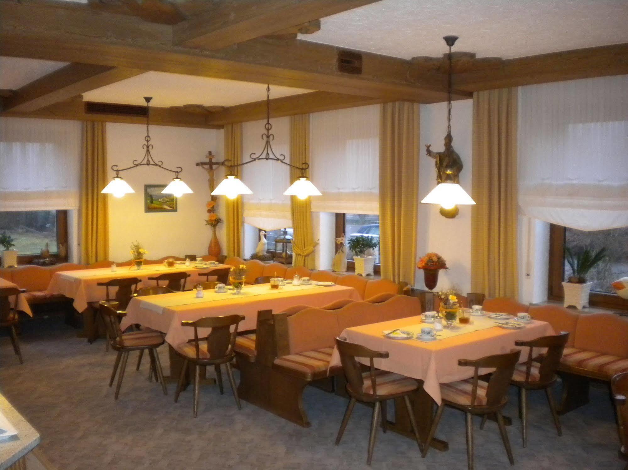 Hotel Garni Illertal アルテンシュタット エクステリア 写真